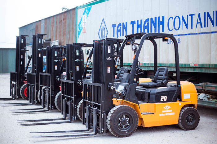 Xe nâng 5 tấn komatsu