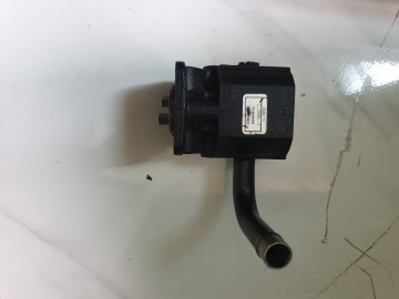 Bơm thủy lực xe cắt kéo