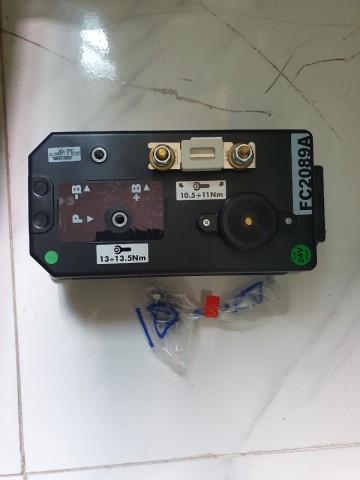 Họp đen xe cắt kéo Haulote