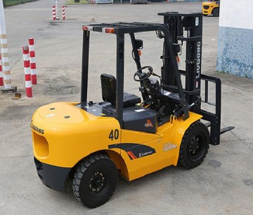 Xe nâng dầu Liugong 4 tấn CPCD40