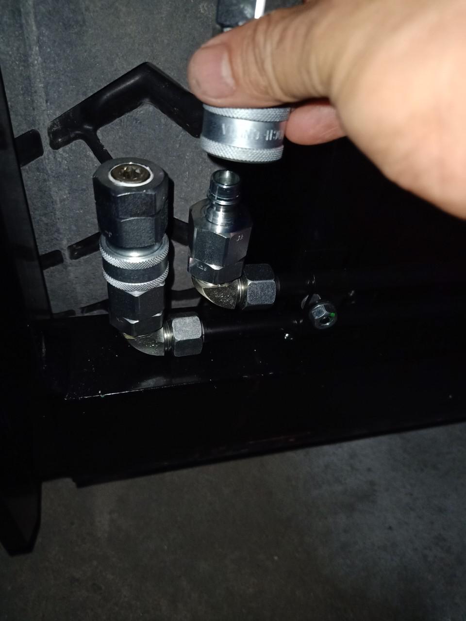 LỌC DẦU XE NÂNG - PHỤ TÙNG TIÊU HAO NHIỀU NHẤT CỦA XE NÂNG DẦU