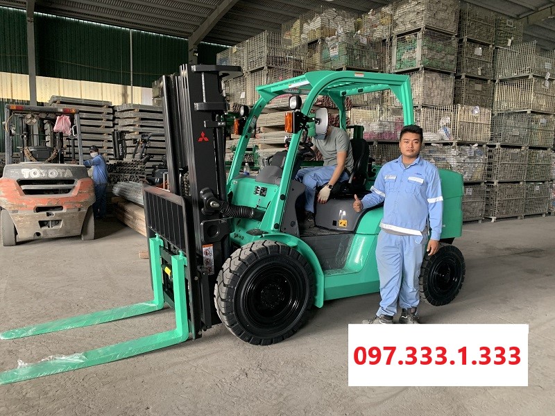 ƯU ĐIỂM VƯỢT TRỘI CỦA XE NÂNG DẦU MITSUBISHI TRONG CÁC NGÀNH CÔNG NGHIỆP NẶNG