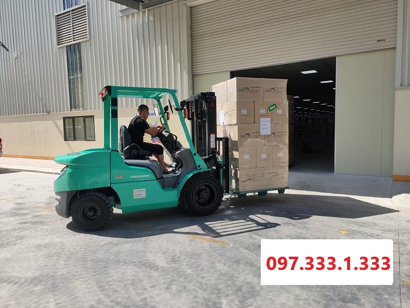 XE NÂNG COUNTERBALANCE MITSUBISHI CHẠY DẦU SẢN XUẤT TẠI NHẬT BẢN