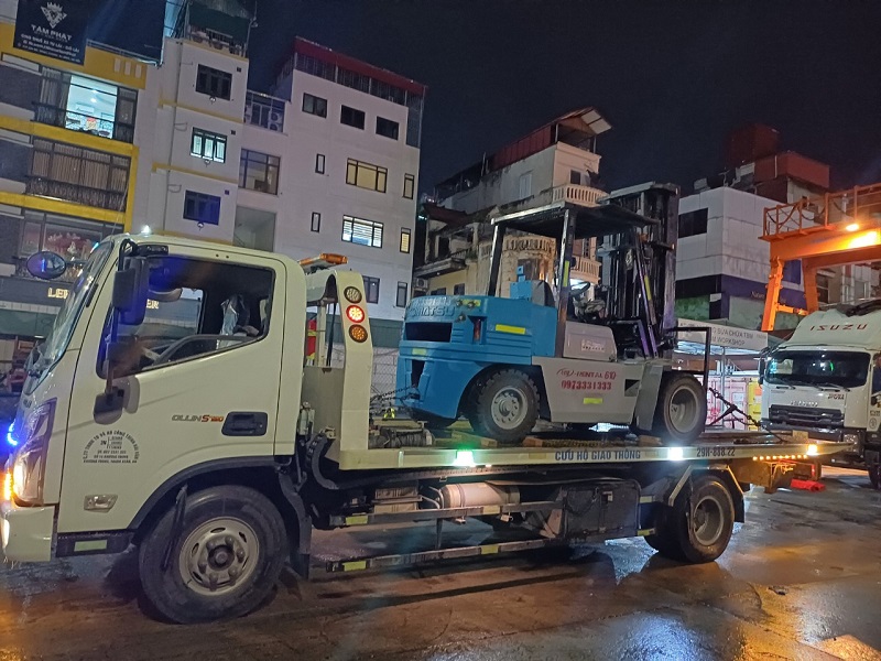 Cho thuê xe nâng điện Komatsu tại Hà Nội